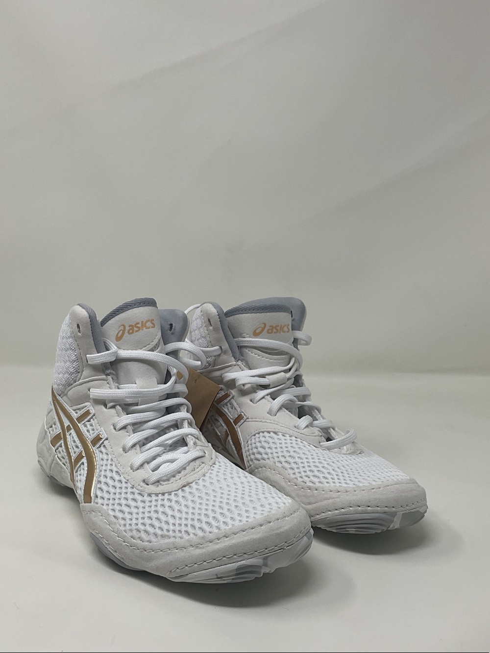 Asics NEW Wrestling Shoes White & Gold Mesh High-Top size 5.5 youth boys girls